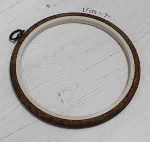 Nurge Flexi Round 17cm Embroidery Hoop